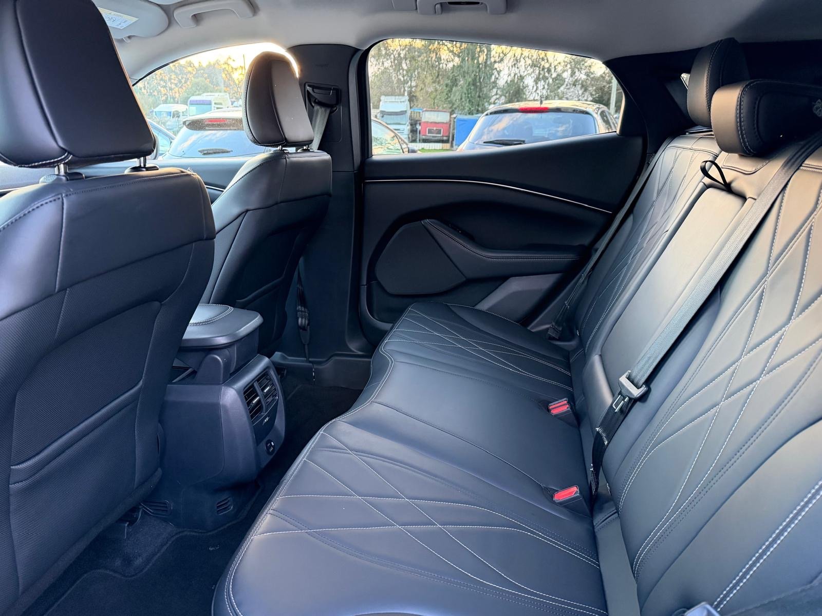 Ford Mustang Mach-E Standard - imagem 24