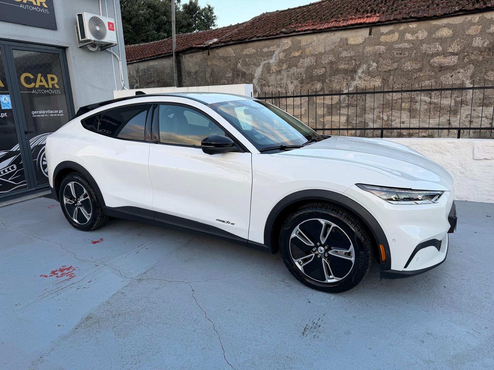 Ford Mustang Mach-E Standard - imagem 3