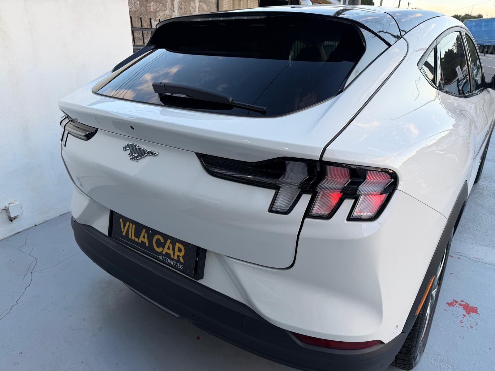 Ford Mustang Mach-E Standard - imagem 6
