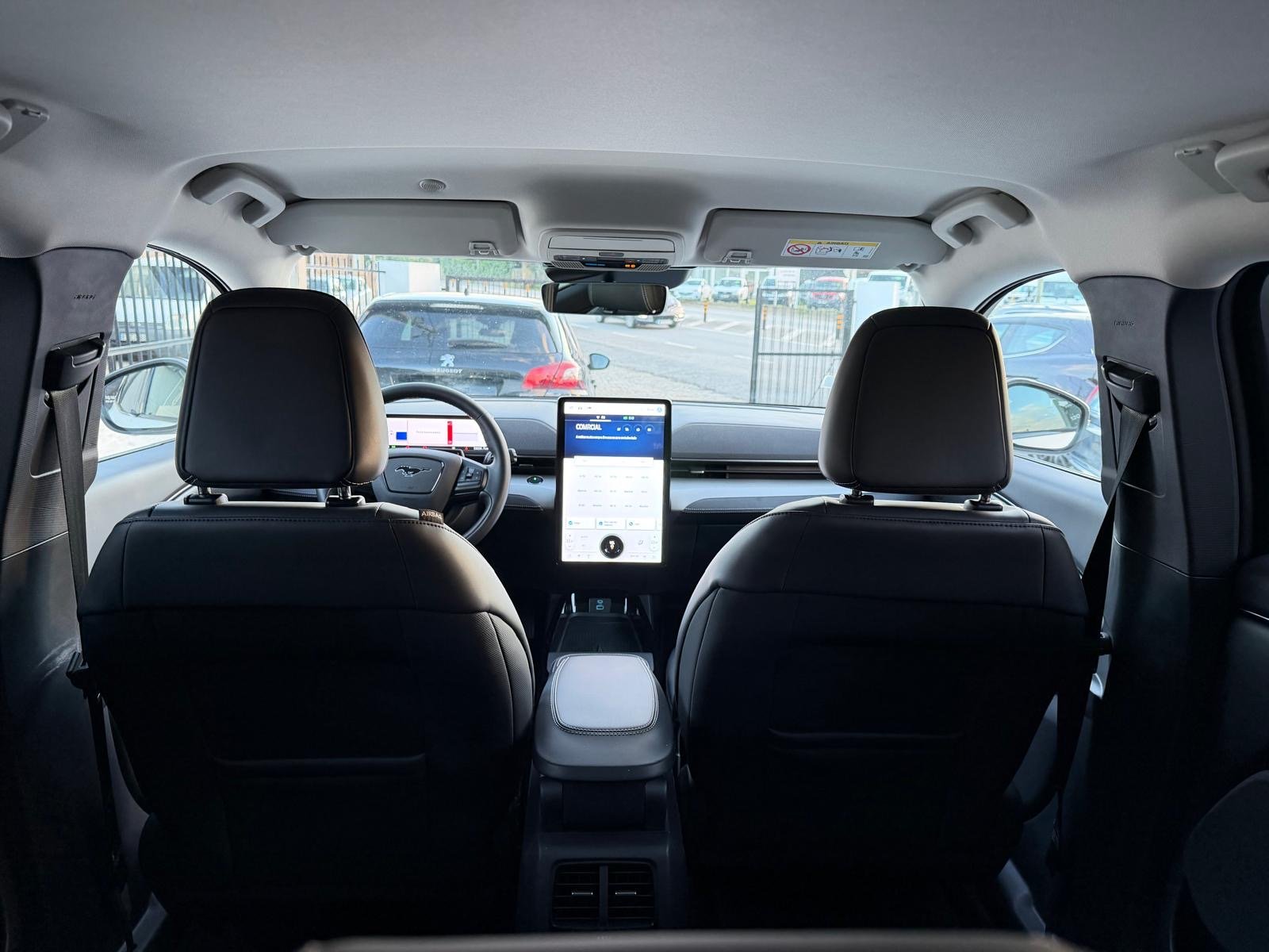 Ford Mustang Mach-E Standard - imagem 32