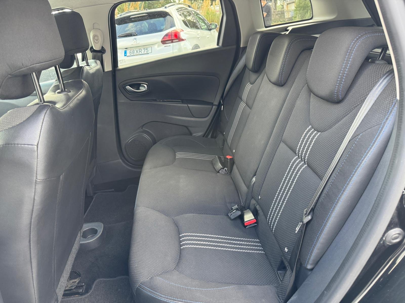 Renault Clio Sport Tourer 1.2 TCe GT Line - imagem 17