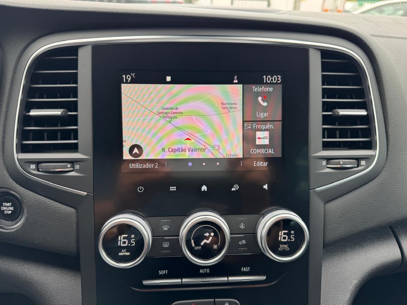 Renault Mégane Sport Tourer 1.5 Blue dCi Limited EDC - imagem 25