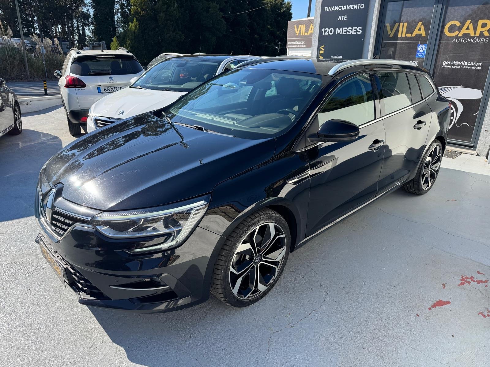 Renault Mégane Sport Tourer 1.5 Blue dCi Limited EDC - imagem 2