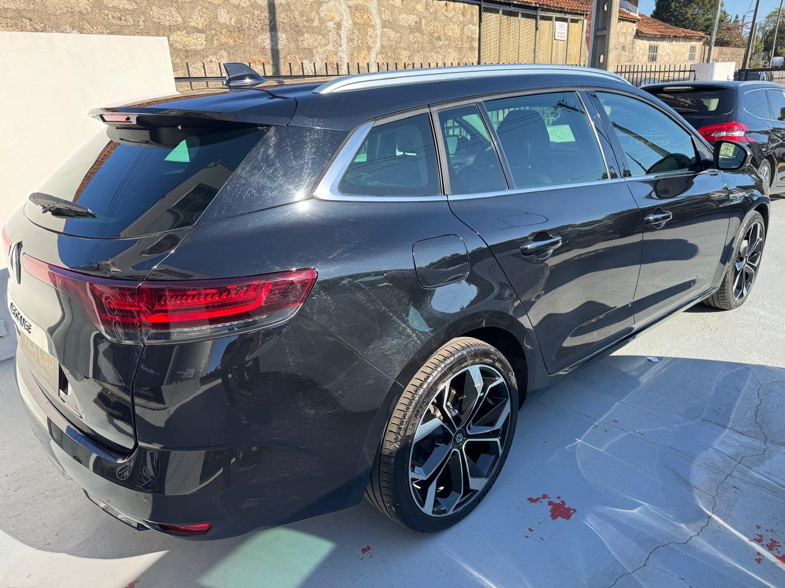 Renault Mégane Sport Tourer 1.5 Blue dCi Limited EDC - imagem 7