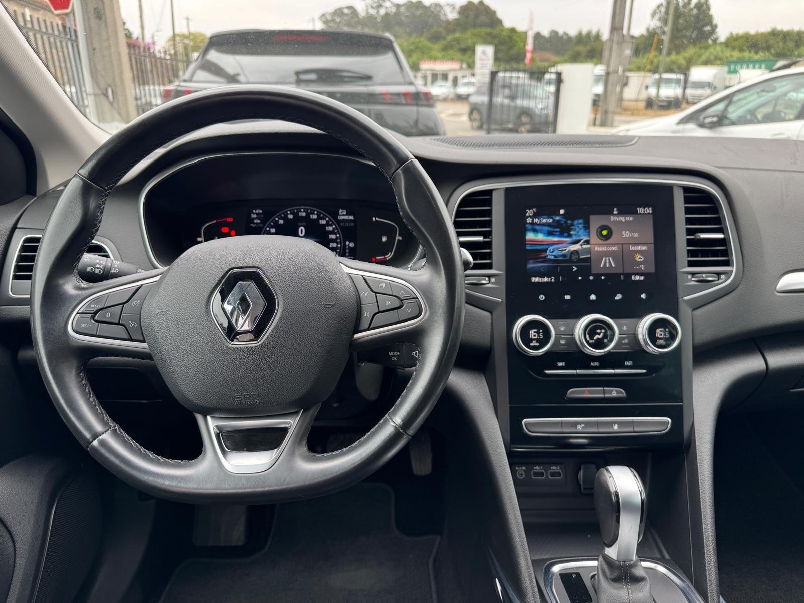 Renault Mégane Sport Tourer 1.5 Blue dCi Limited EDC - imagem 25