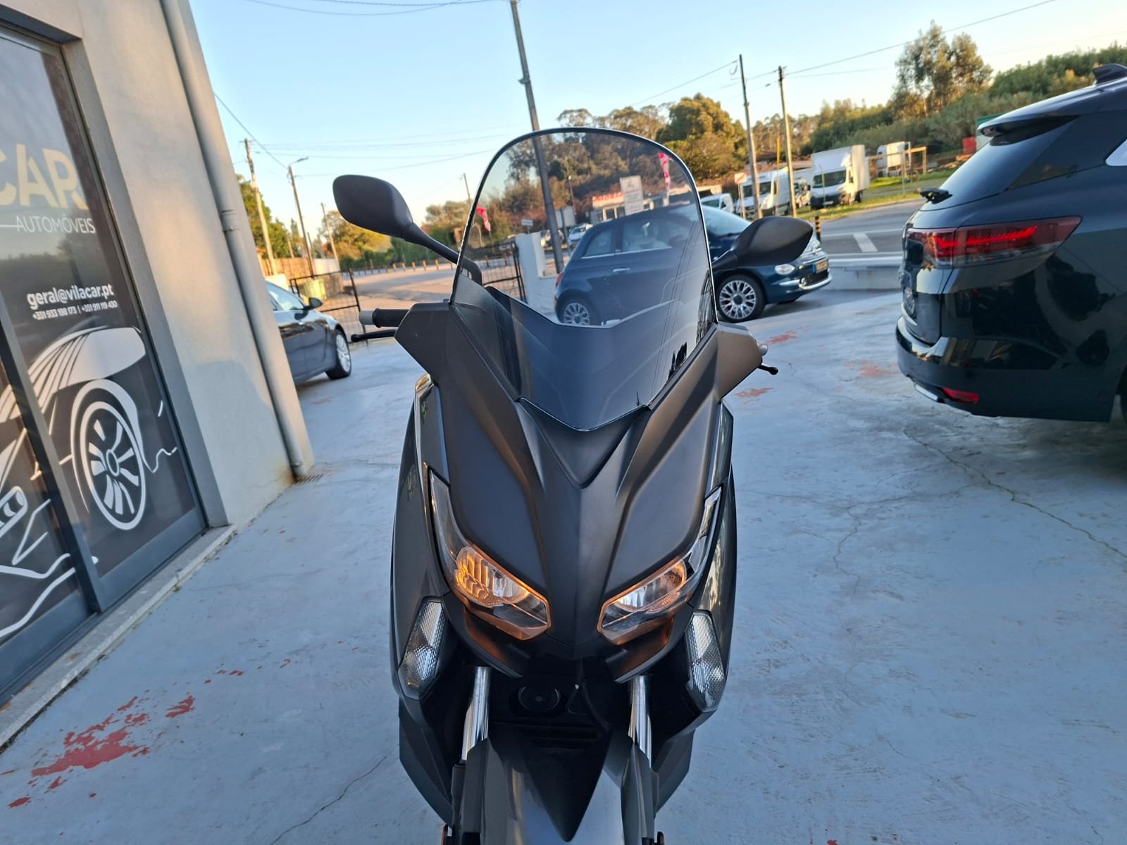 Yamaha X-Max - imagem 2