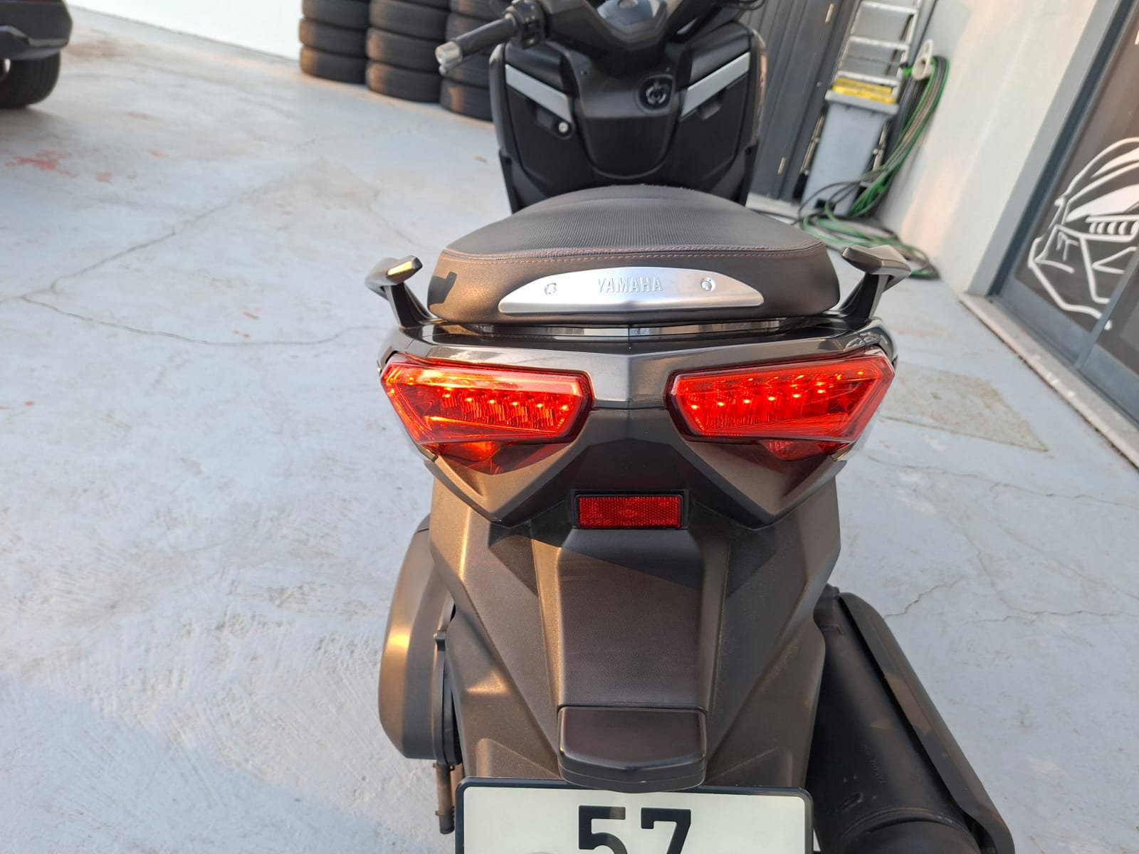 Yamaha X-Max - imagem 8
